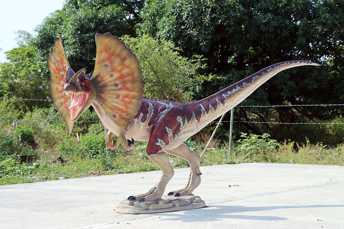 Life Size Dilophosaurus Statue Life Size Dilophosaurus Statue
