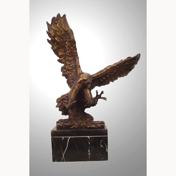 Bronze Flying Eagle Statue  Bronze Flying Eagle Statue