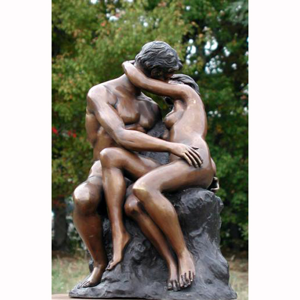 Bronze Sculpture \" The Kiss \"