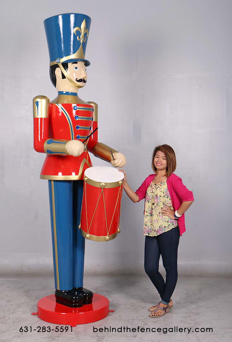 9 ft. Toy Soldier with Drum Statue 9 ft. Toy Soldier with Drum Statue