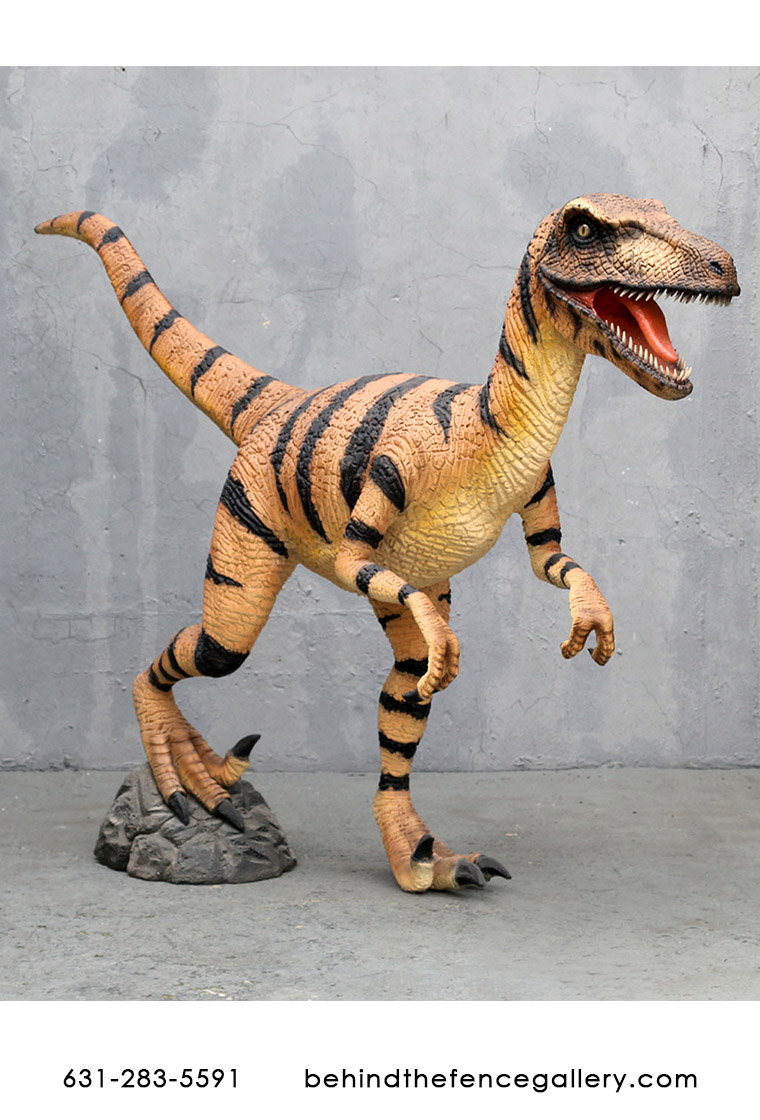 Velociraptor Statue 2 Velociraptor Statue 2