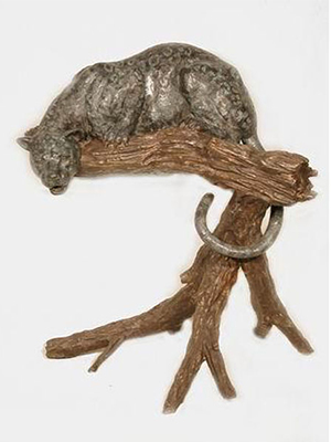 Bronze Cheetah on Tree Bronze Cheetah on Tree