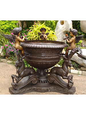 Bronze Cupids Trumpeting Bronze Cupids Trumpeting