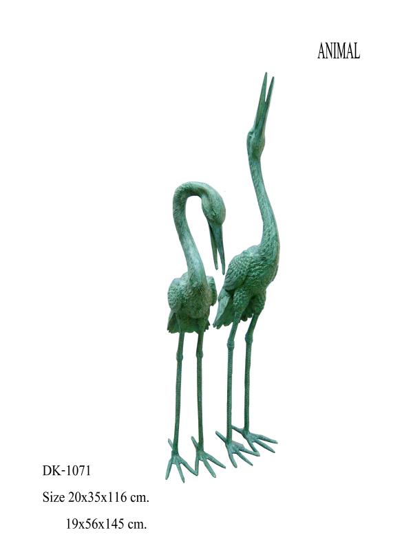 Cranes Head Up and Down Cranes Head Up and Down