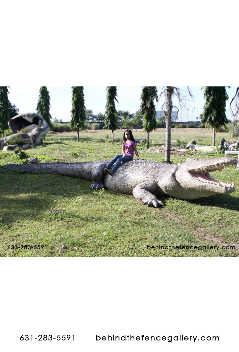 Large Crocodile Statue 28 ft. Large Crocodile Statue 28 ft.