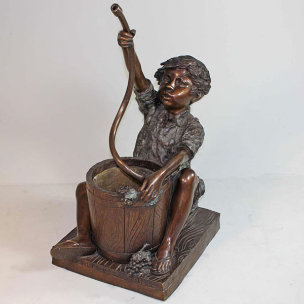 Bronze sitting Boy with Hose and Bucket Fountain Bronze sitting Boy with Hose and Bucket Fountain