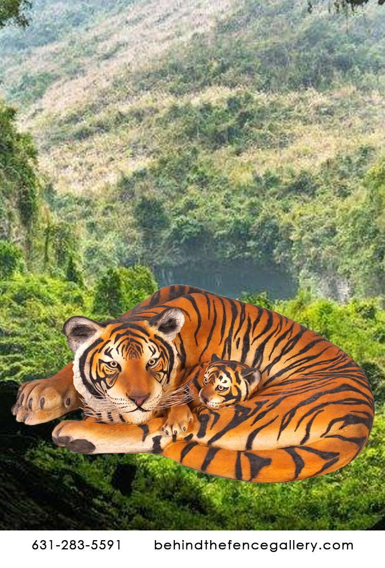 Tigress with Cub Statue Safari Theme Tigress with Cub Statue Safari Theme
