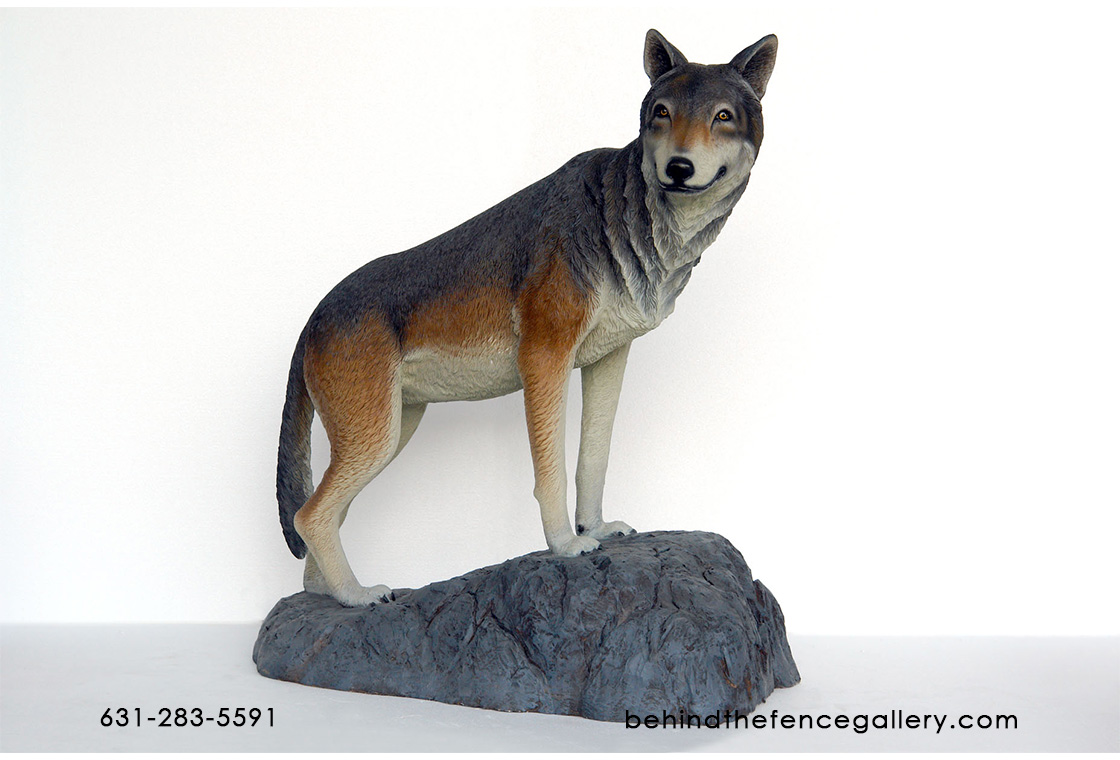 Wolf on Rock Statue Wolf on Rock Statue